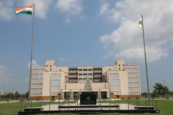 https://cache.careers360.mobi/media/colleges/social-media/media-gallery/41412/2021/11/5/Campus View of Department of Computer Science and Technology Central University of Punjab Bathinda_Campus-view.jpg